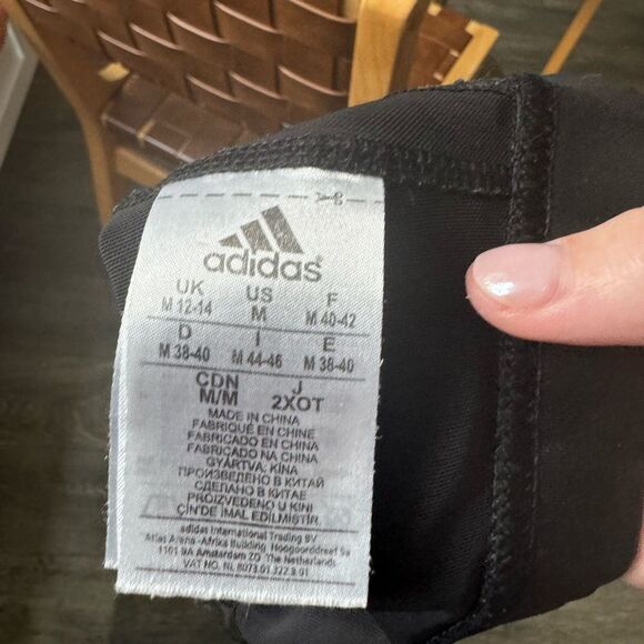 WOMENS ADIDAS SPORTS BRA SIZE MEDIUM - Picture 3 of 3